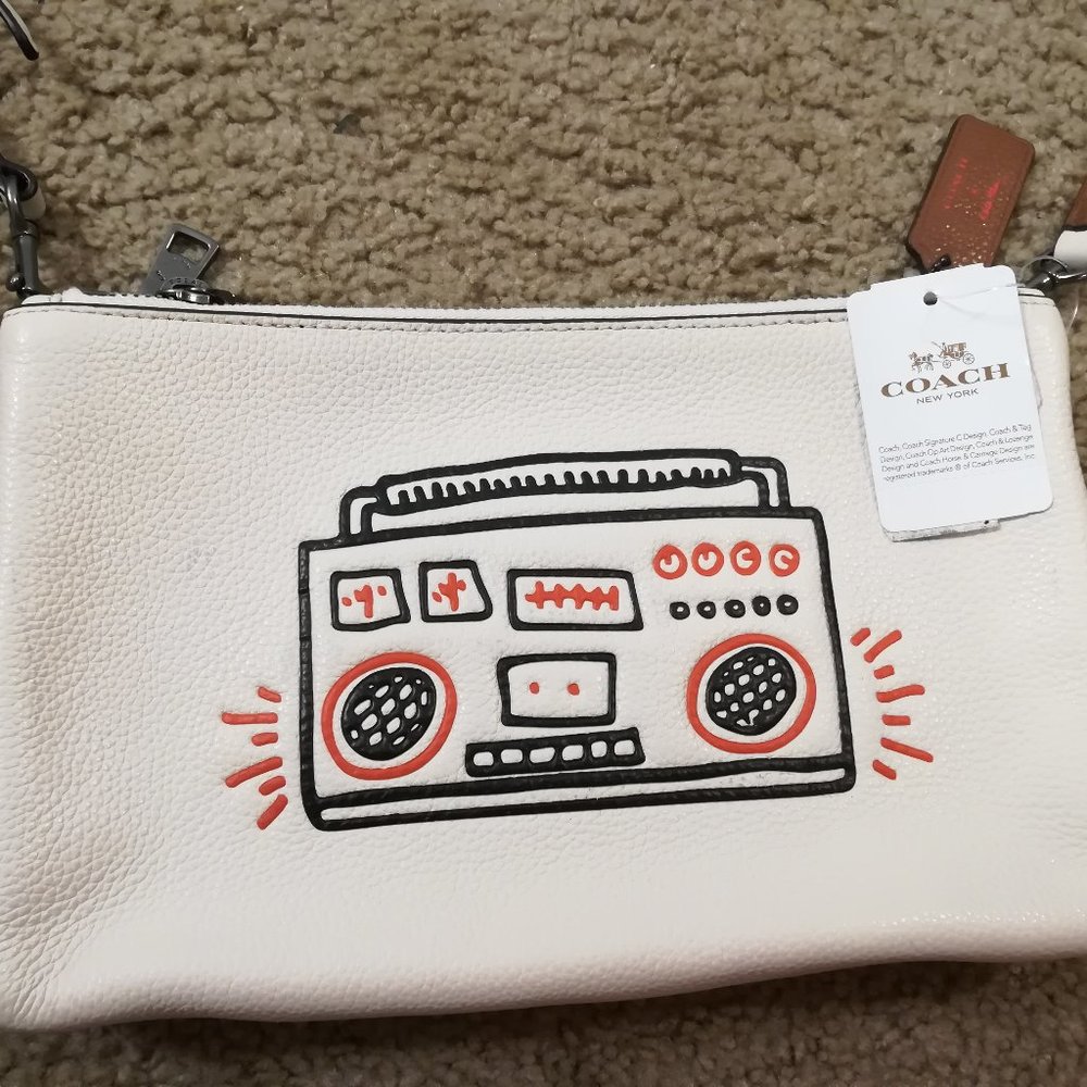 NWT Coach Keith Haring  Pebbled leather Crossbody